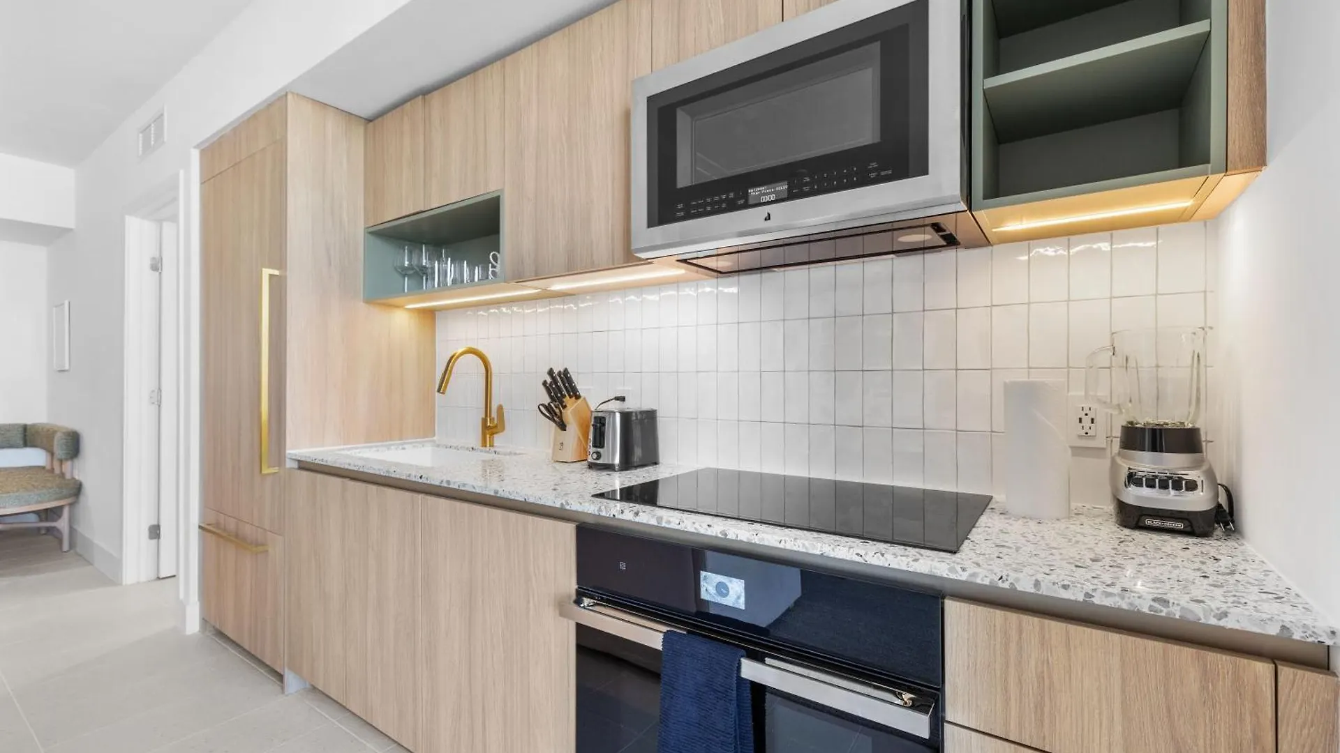 Luxury 45th-floor With Stunning Views Apartment