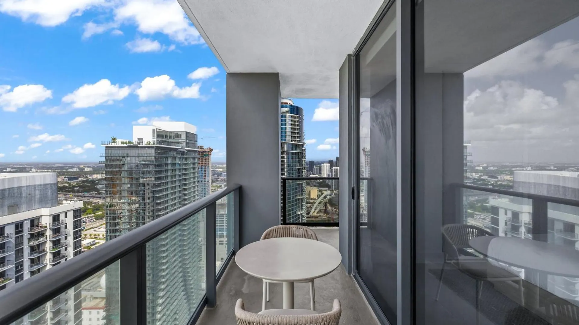 Luxury 45th-floor With Stunning Views Apartment Miami