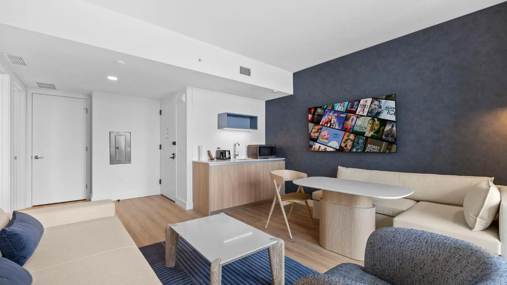 Luxury With Views In Downtown