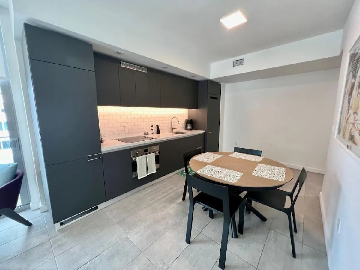 Stylish Downtown Getaway 30th Story View Apartment Miami
