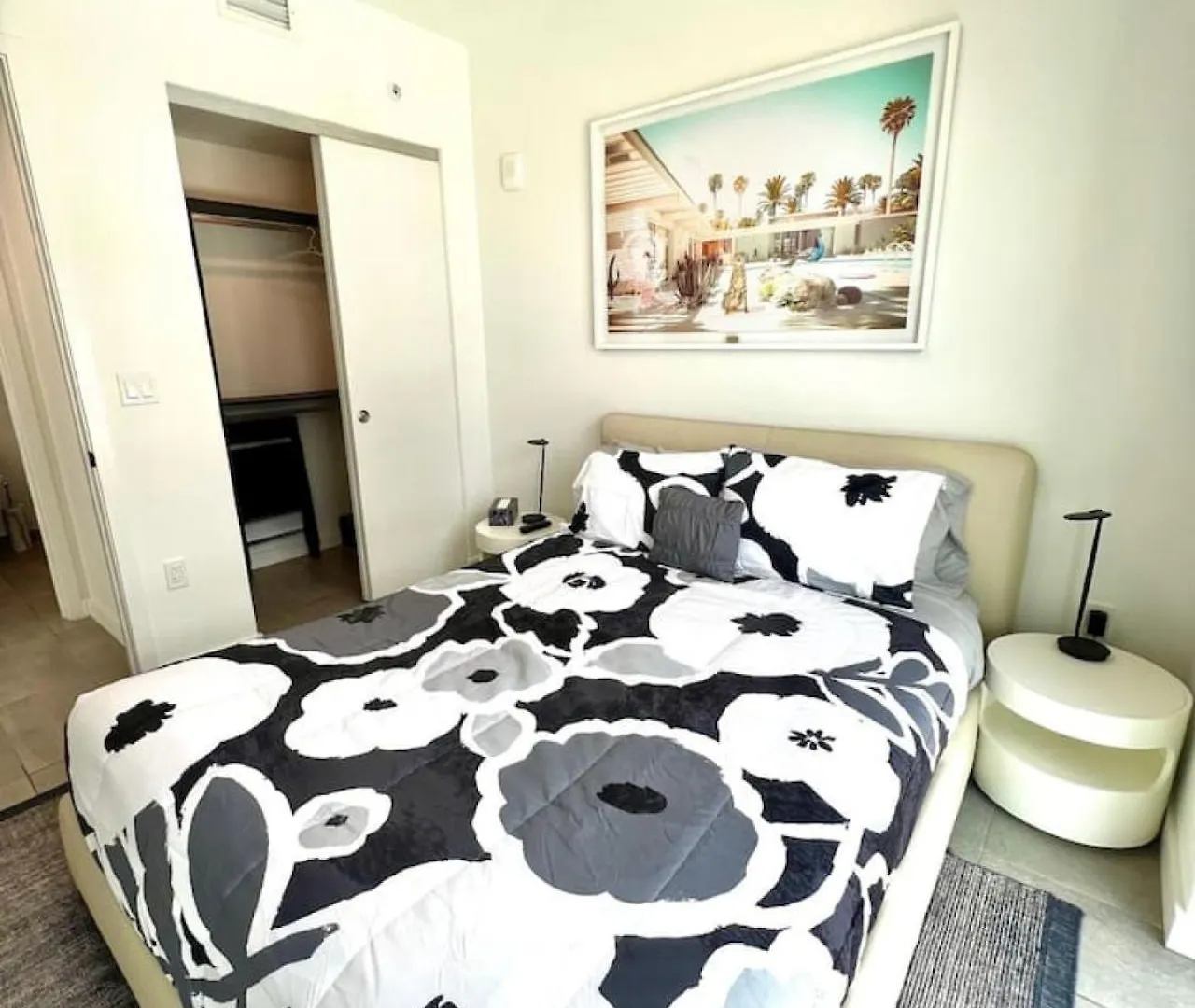 Apartment Stylish Downtown Getaway 30th Story View *