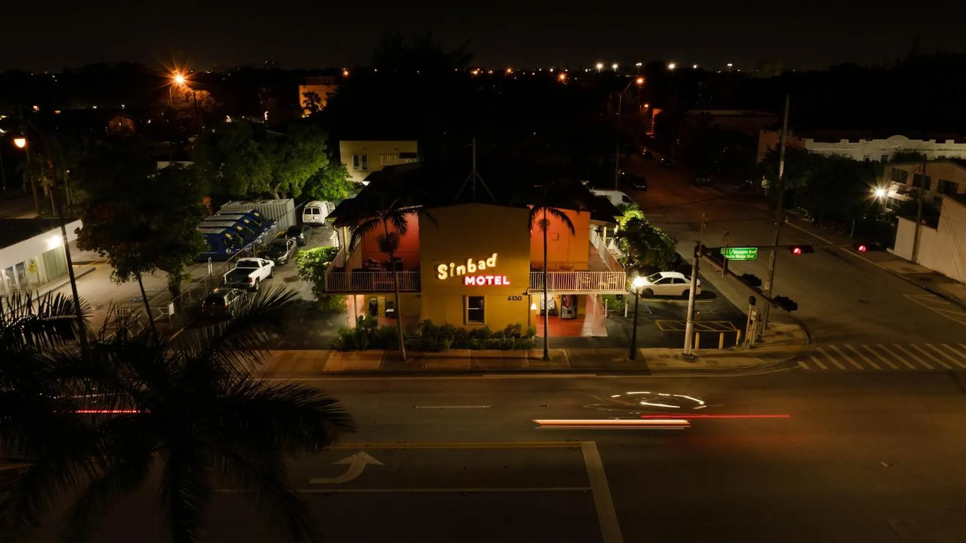 Sinbad 2* Miami