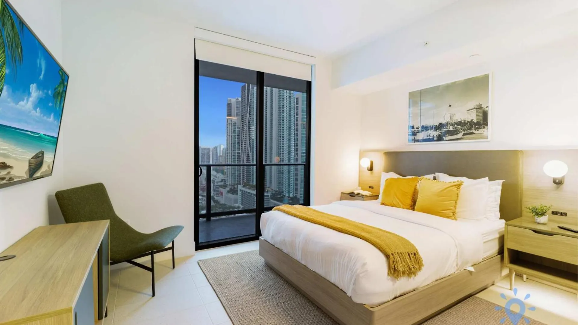 Modern 2br-2bth- Pool & Gym *