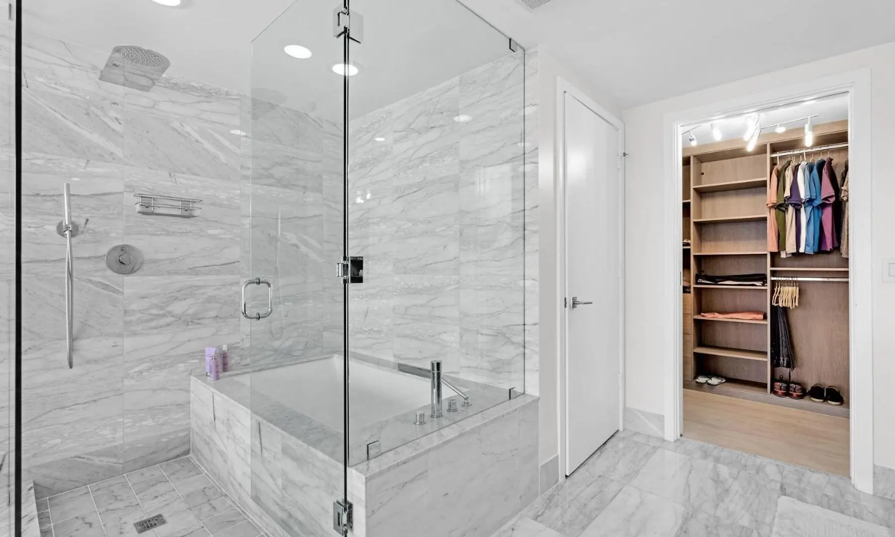 アパート Luxury Corner Unit With Stunning Bay Views マイアミ
