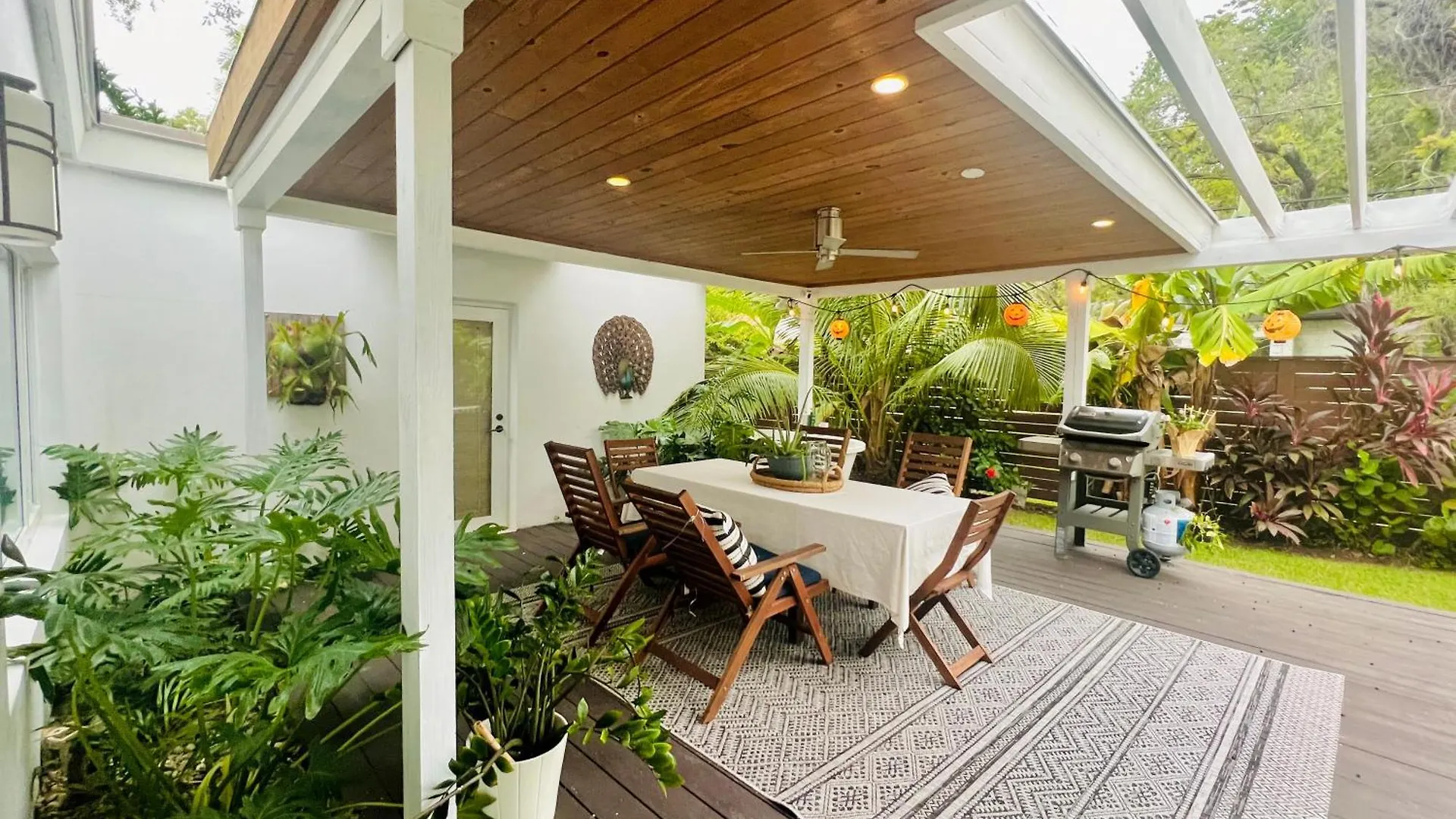 Pool! Location! Steps To The Water! Kid Friendly! *