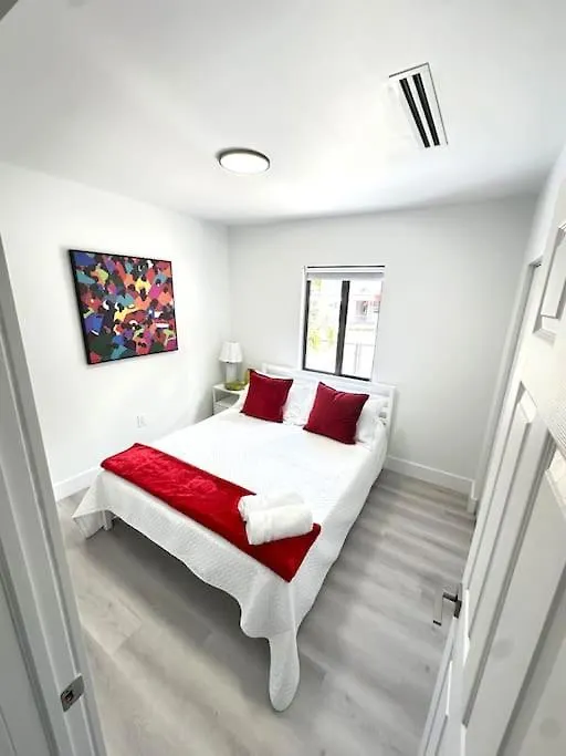 Modern House In The Heart Of Apartment Miami