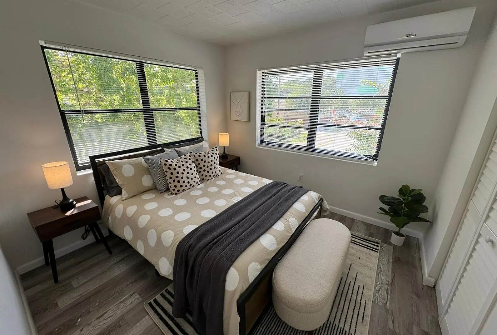 Fully Equipped With Parking Near Cocowalk Apartment Miami