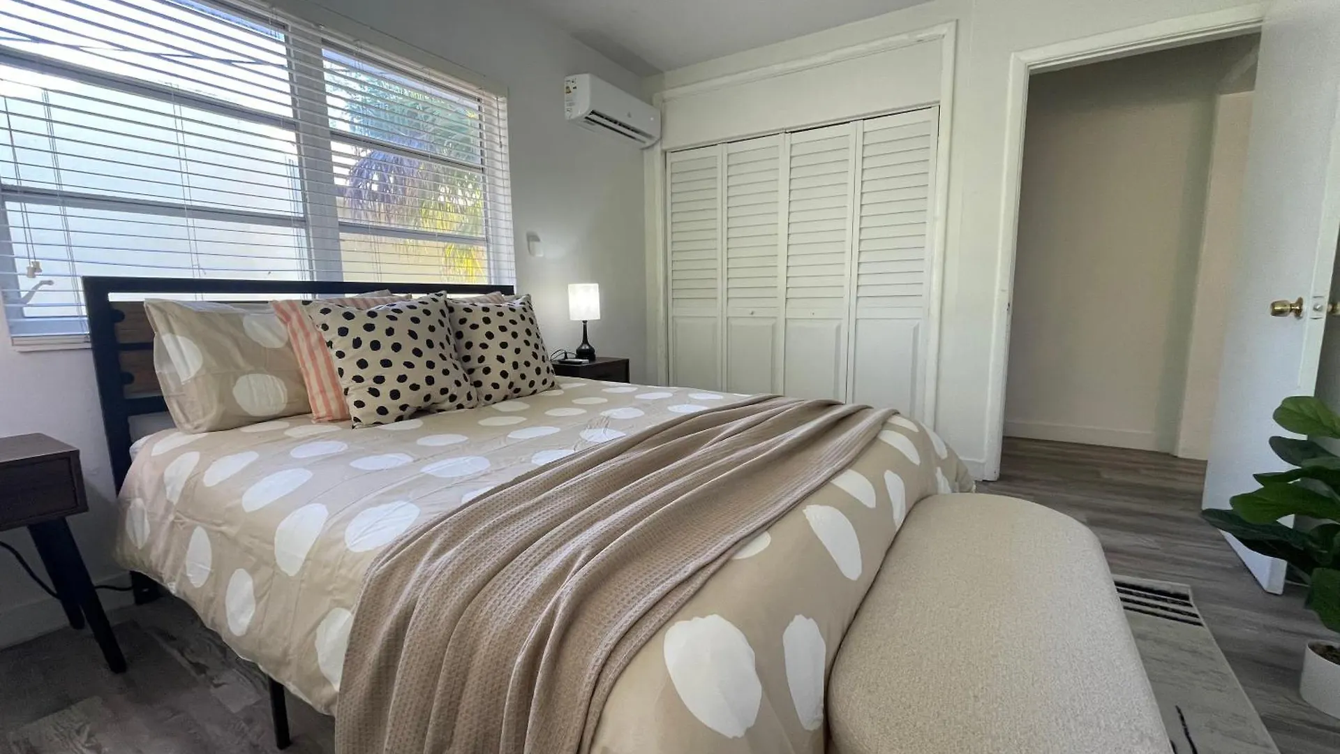 Fully Equipped With Parking Near Cocowalk * Miami