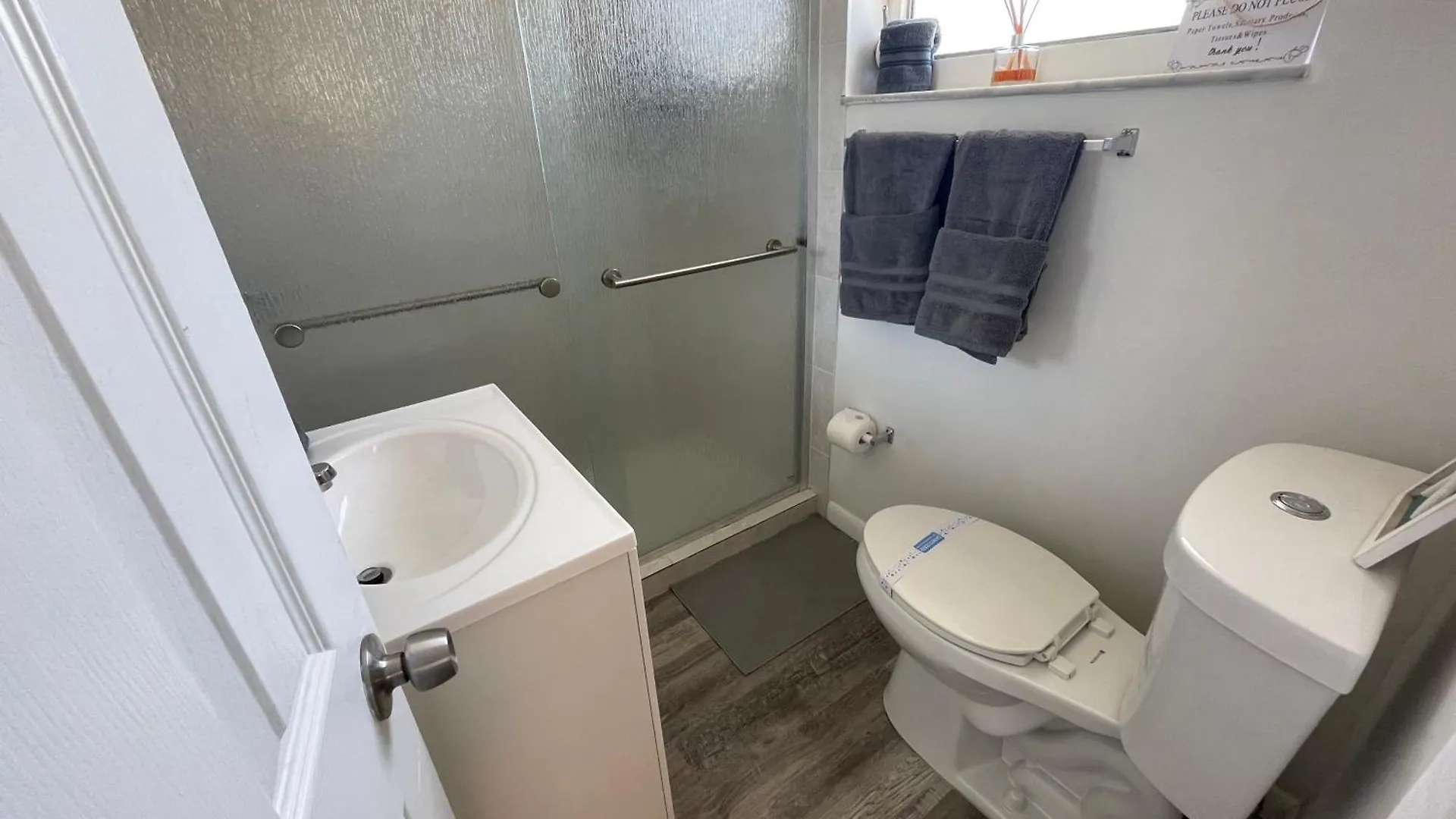 Fully Equipped With Parking Near Cocowalk Apartment Miami