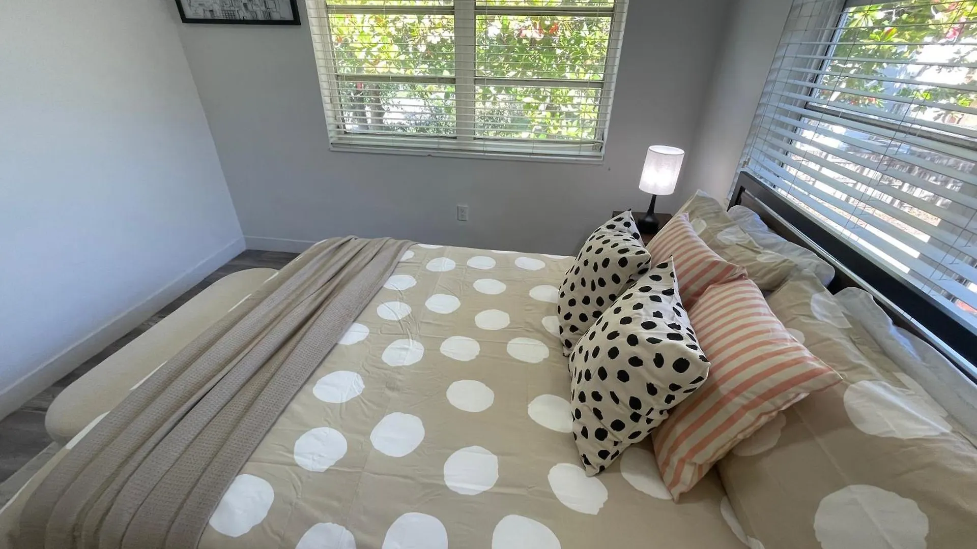 Fully Equipped With Parking Near Cocowalk Apartment