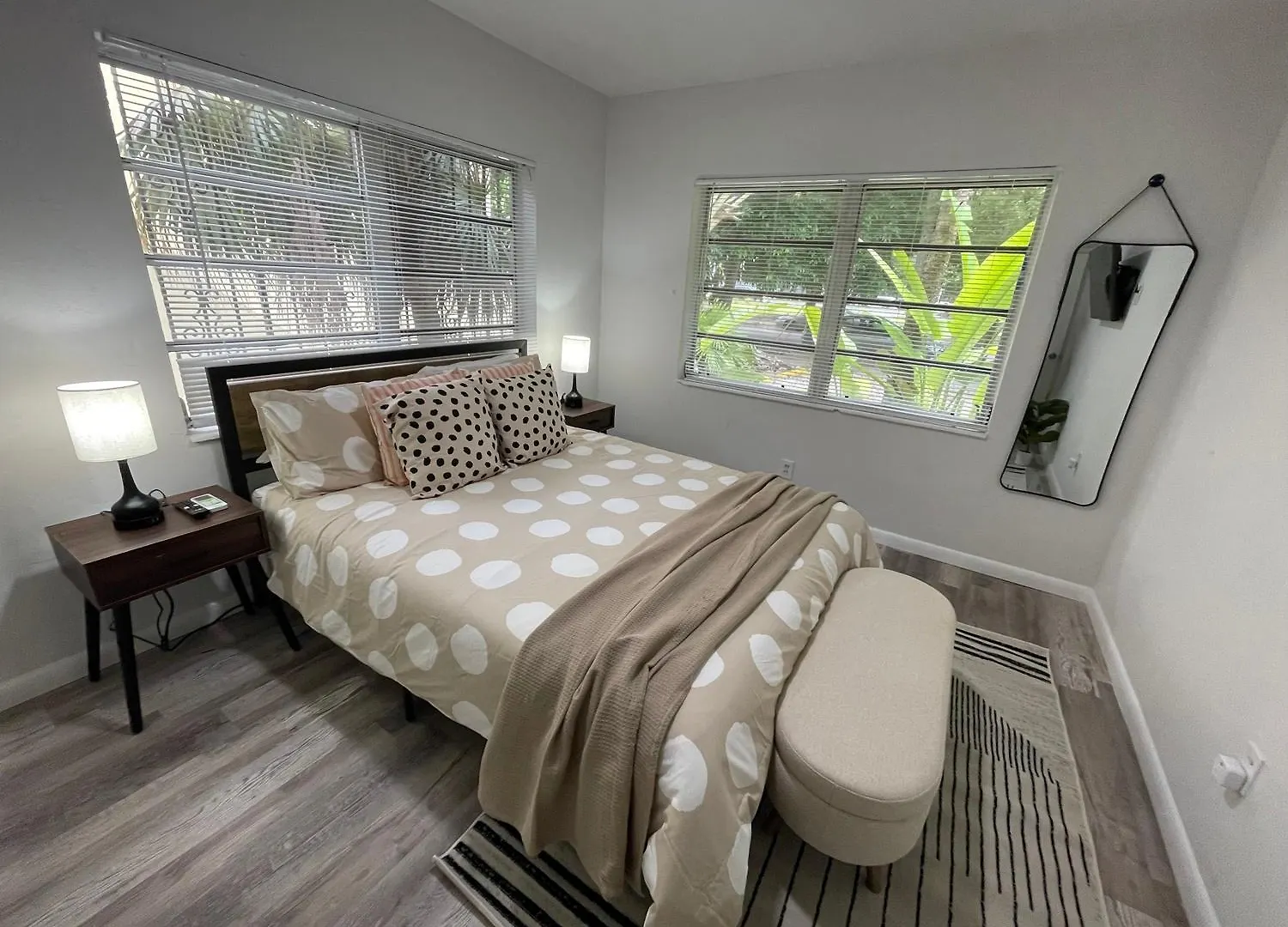 Fully Equipped With Parking Near Cocowalk Apartment