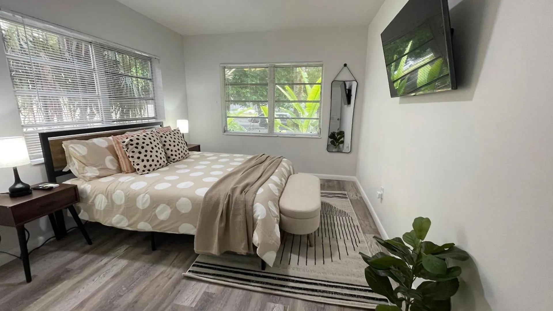 Apartment Fully Equipped With Parking Near Cocowalk Miami