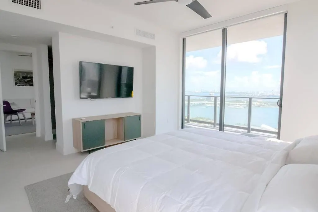 Luxury High Rise Haven *