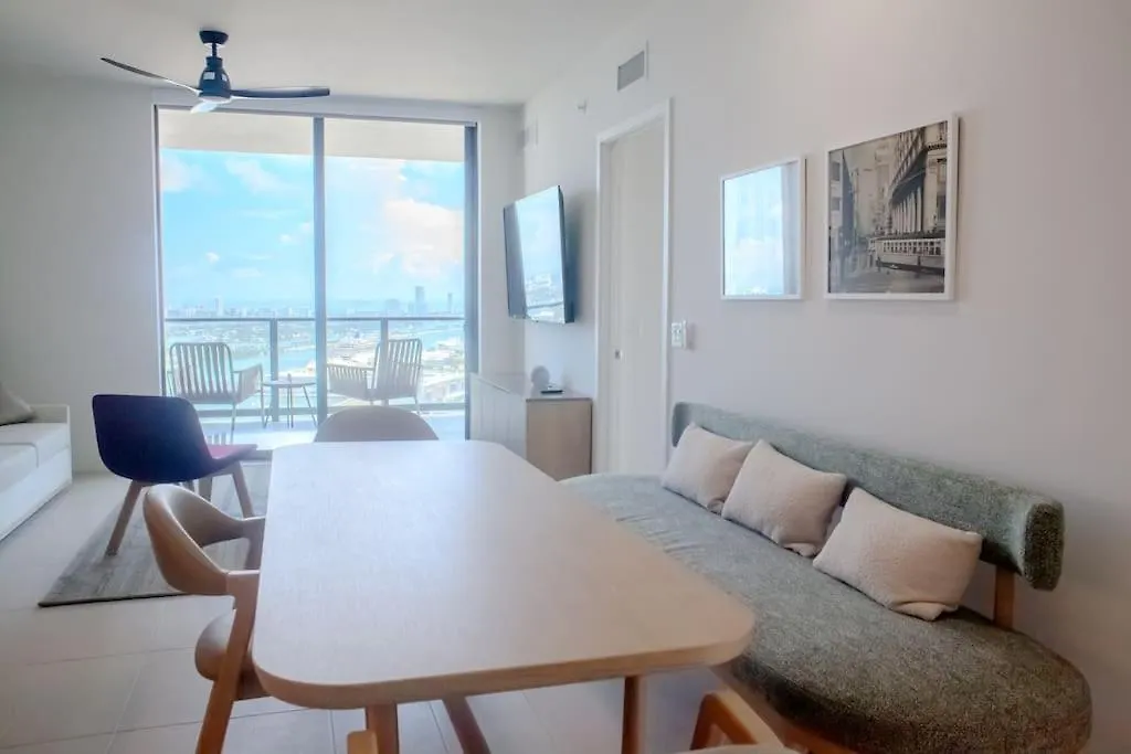 Luxury High Rise Haven * Miami