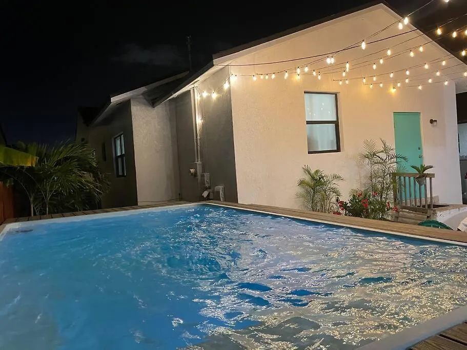 Pool Design District- 2 Bedroom Apartment Miami