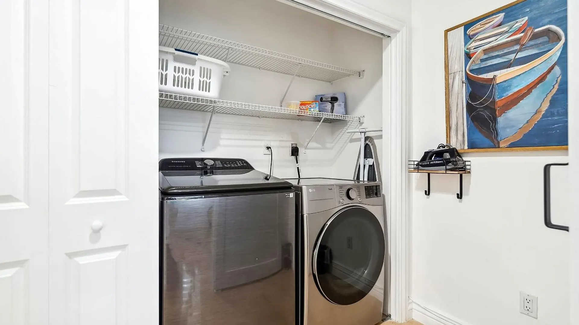 Holiday home 6-bd 3-ba Dreamy Vacation Retreat In Coral Terrace