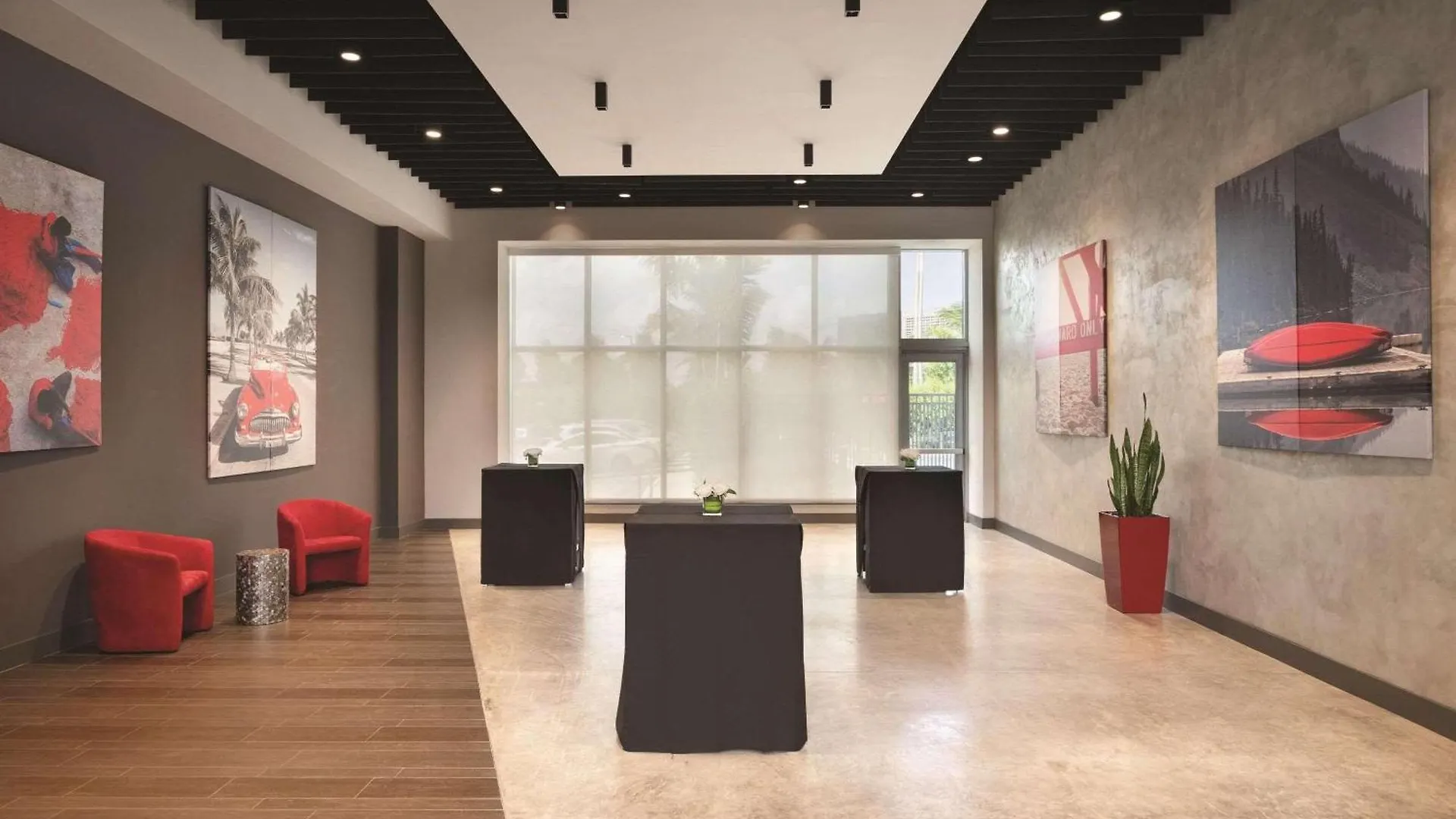 Hotel Radisson Red Airport Miami
