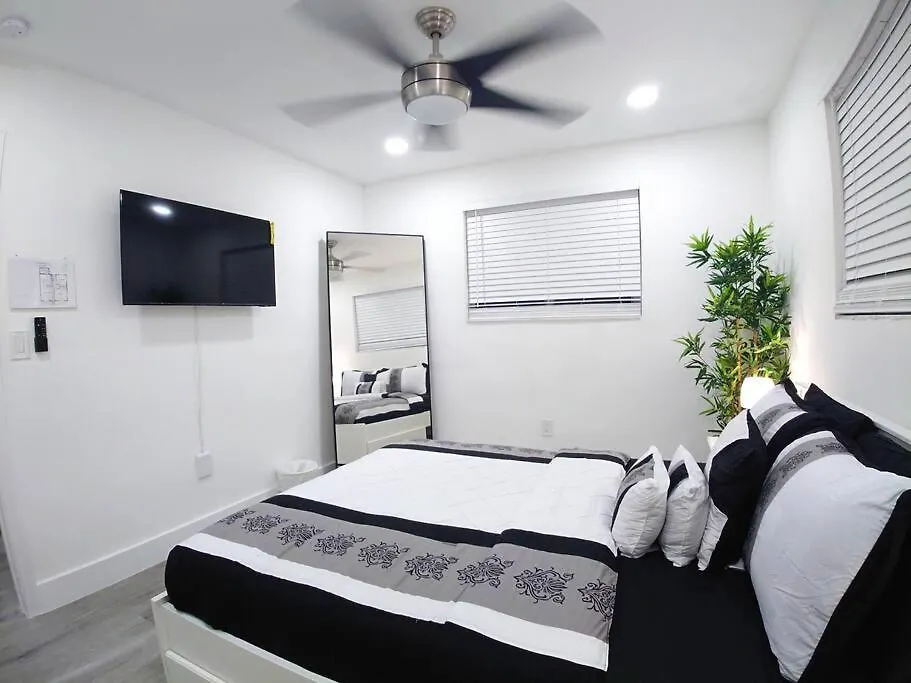Paradise Gardens 2bdr Unit Near Hardrock Stadium Apartament Miami
