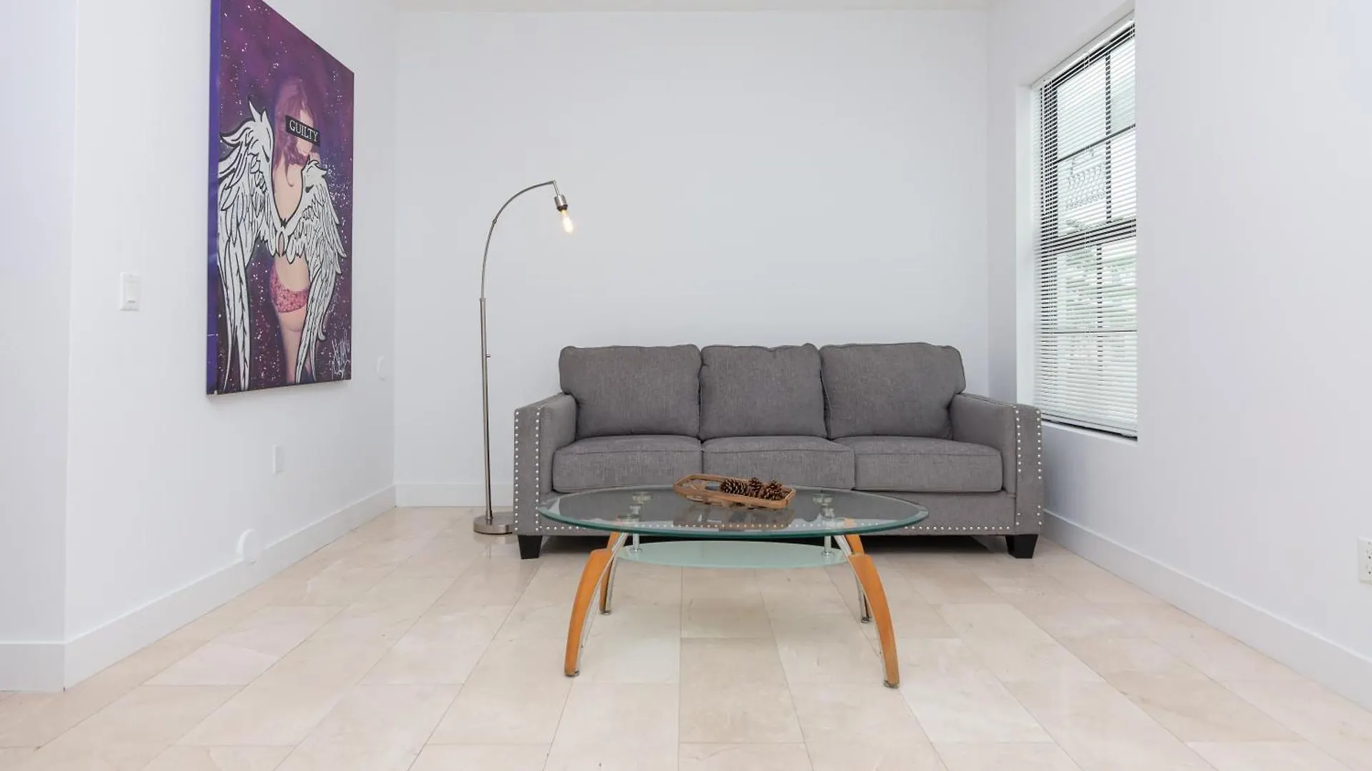 Apartment Downtown 5 People - 5 Minutes To Bayfront Park *