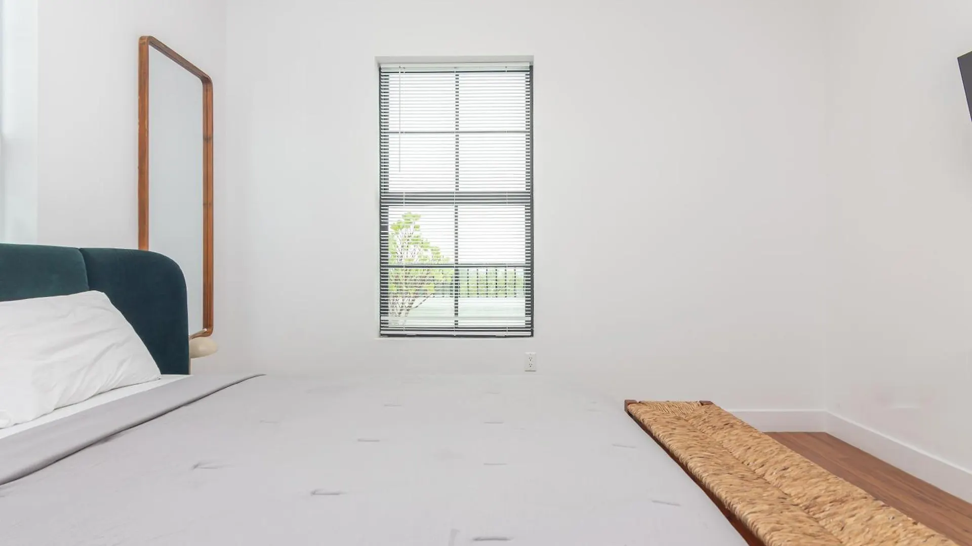 Downtown 2 Bedrooms Apartment