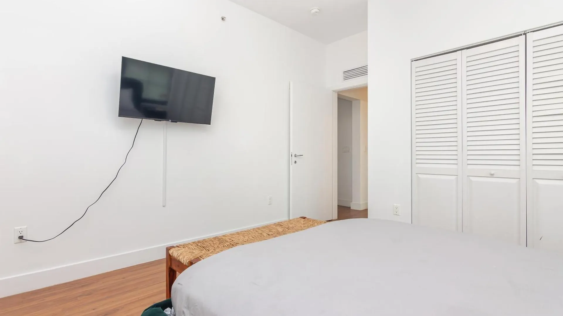 Downtown 2 Bedrooms Apartment Miami