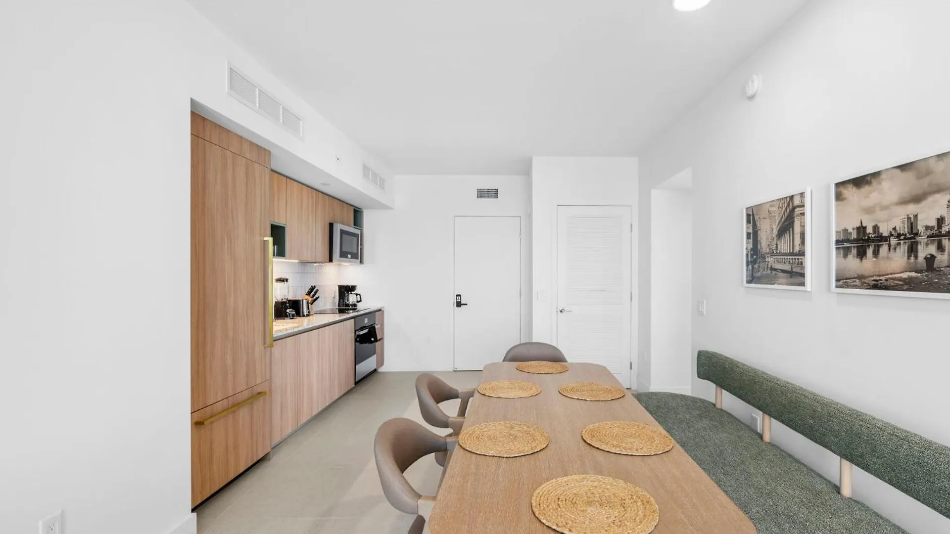 Apartment Exclusive W 3br And Stunning Sea Views!