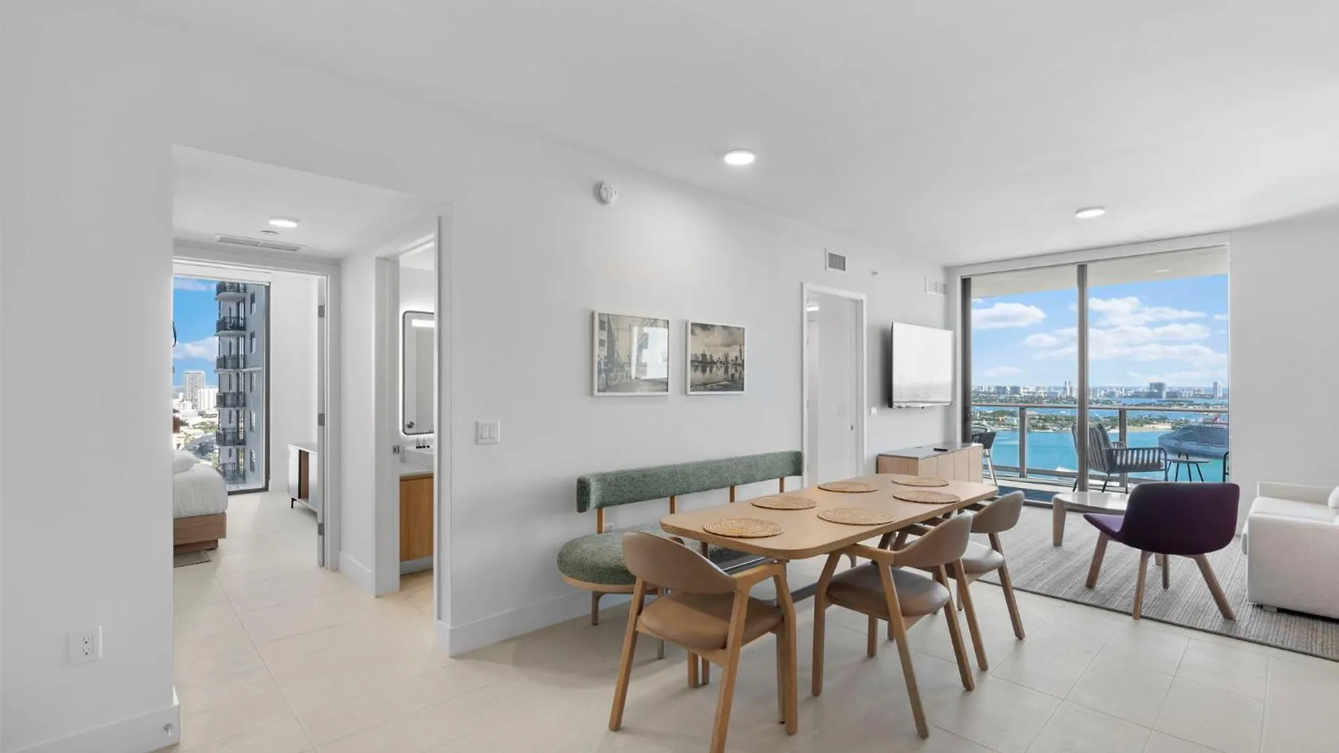 Exclusive W 3br And Stunning Sea Views!