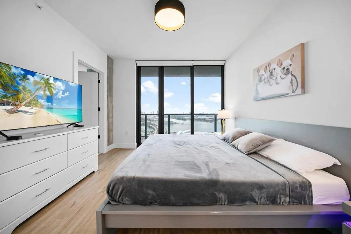 Ocean View 2 Bedroom Downtown 5 Minutes From Daire