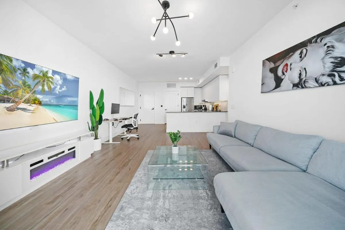 Ocean View 2 Bedroom Downtown 5 Minutes From Apartment Miami