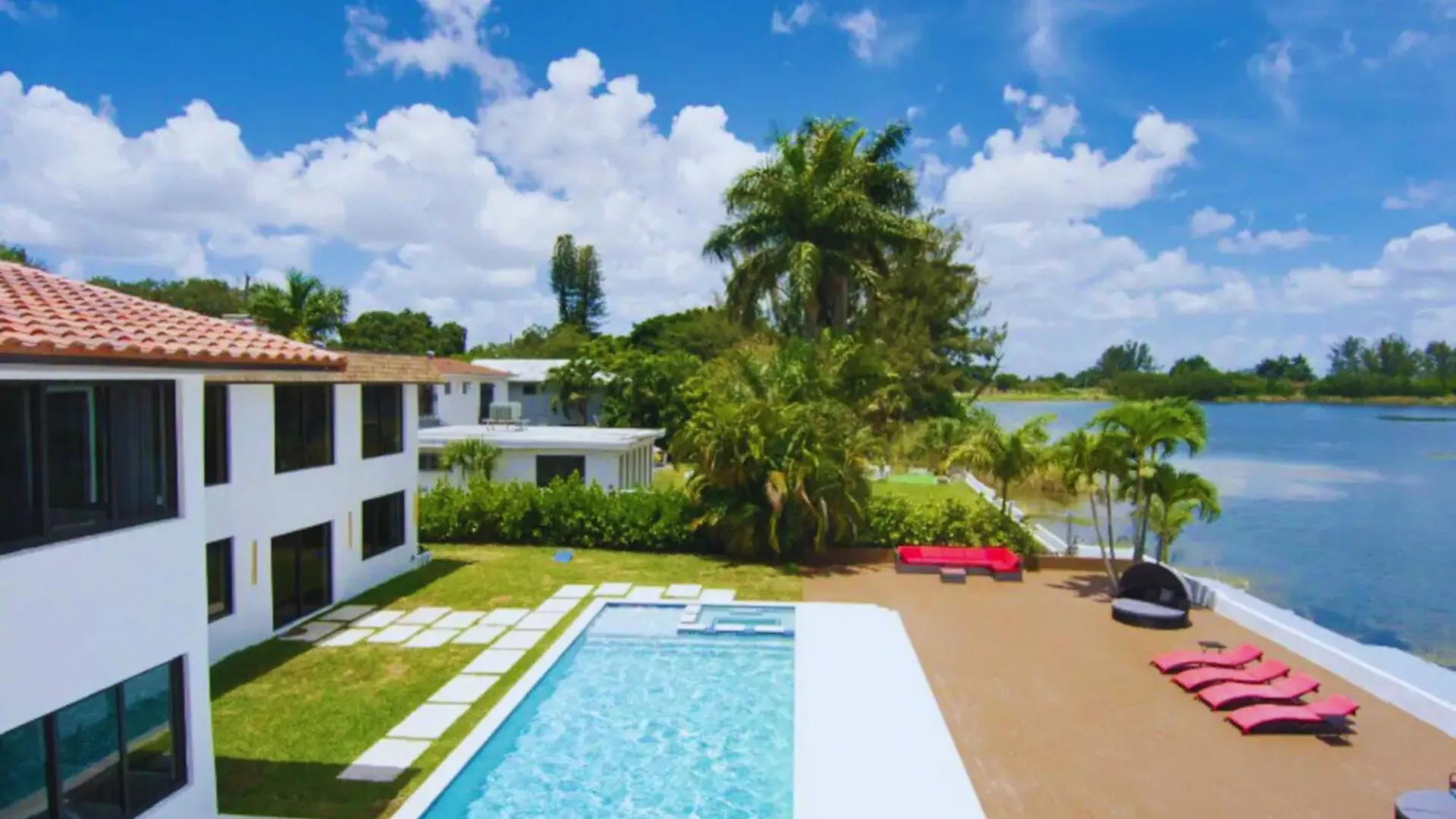 Villa Luxe Waterfront Mansion W Private Nightclub, Cinema, Game Room, Gym & Pool Miami