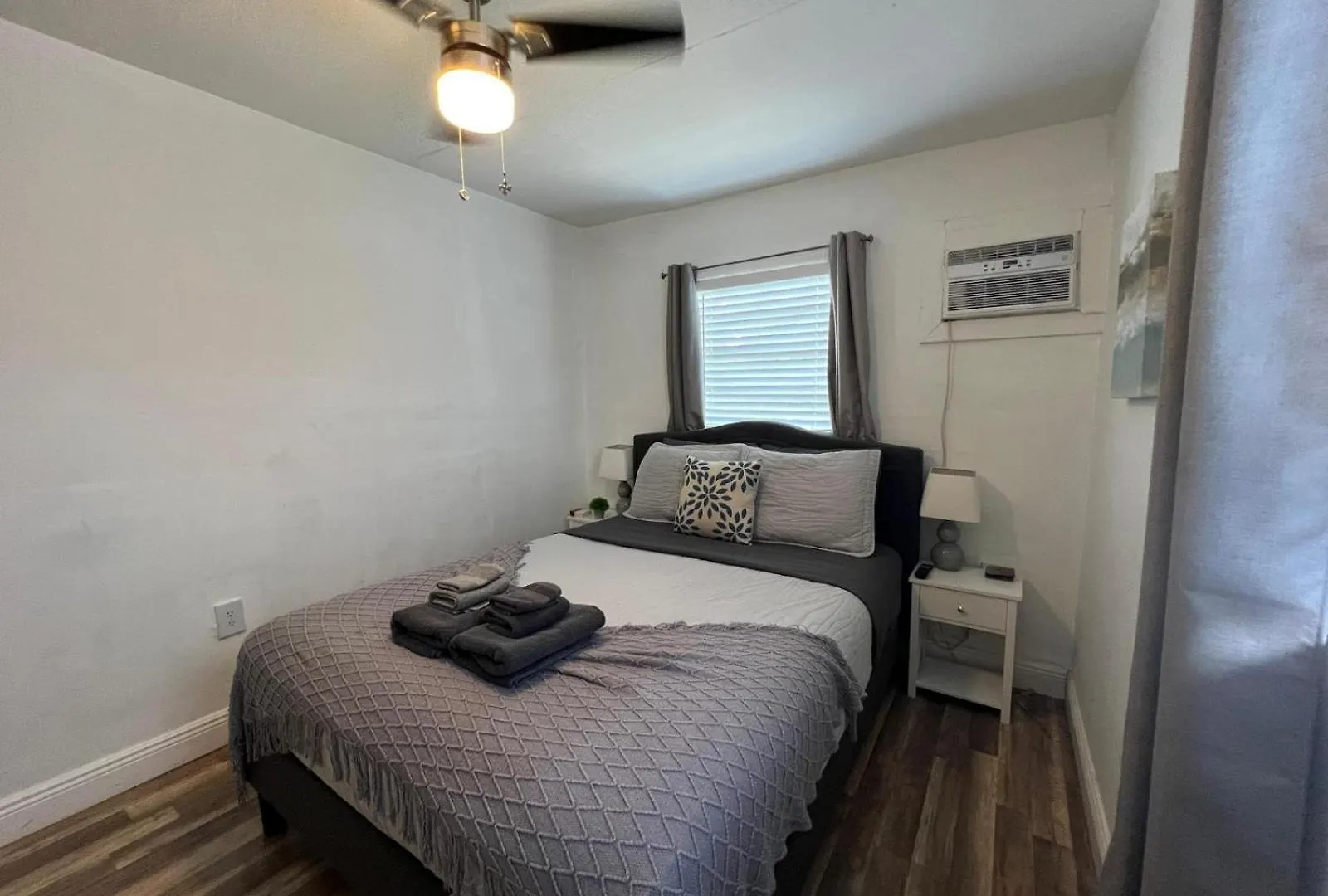 Designed Private In Apartment