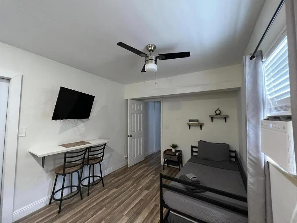 Apartment Designed Private In