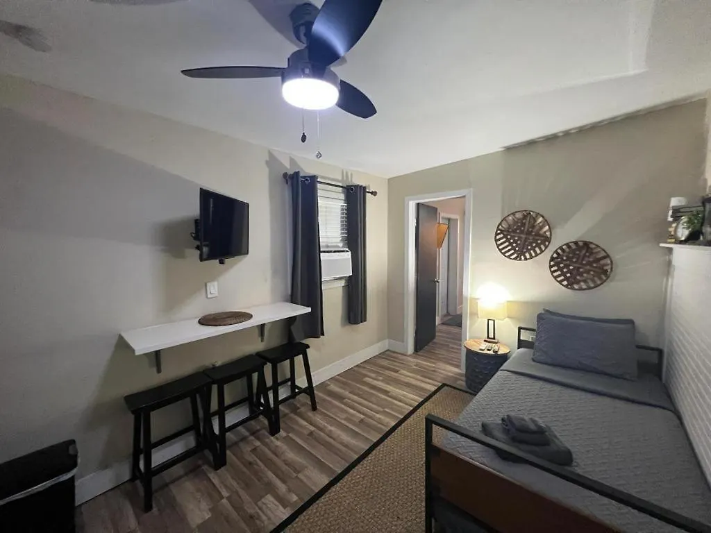 Apartment Designed Private In *