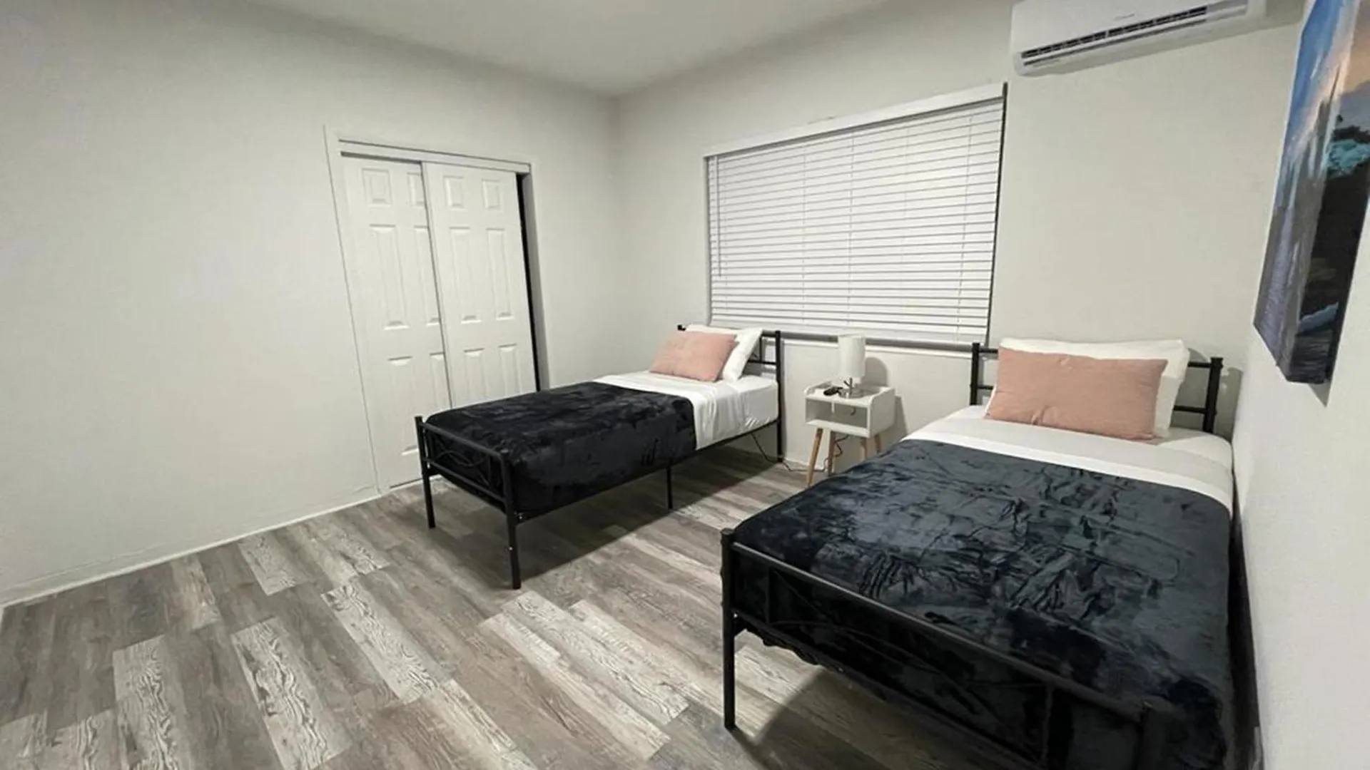 Apartment Douglas Rd *