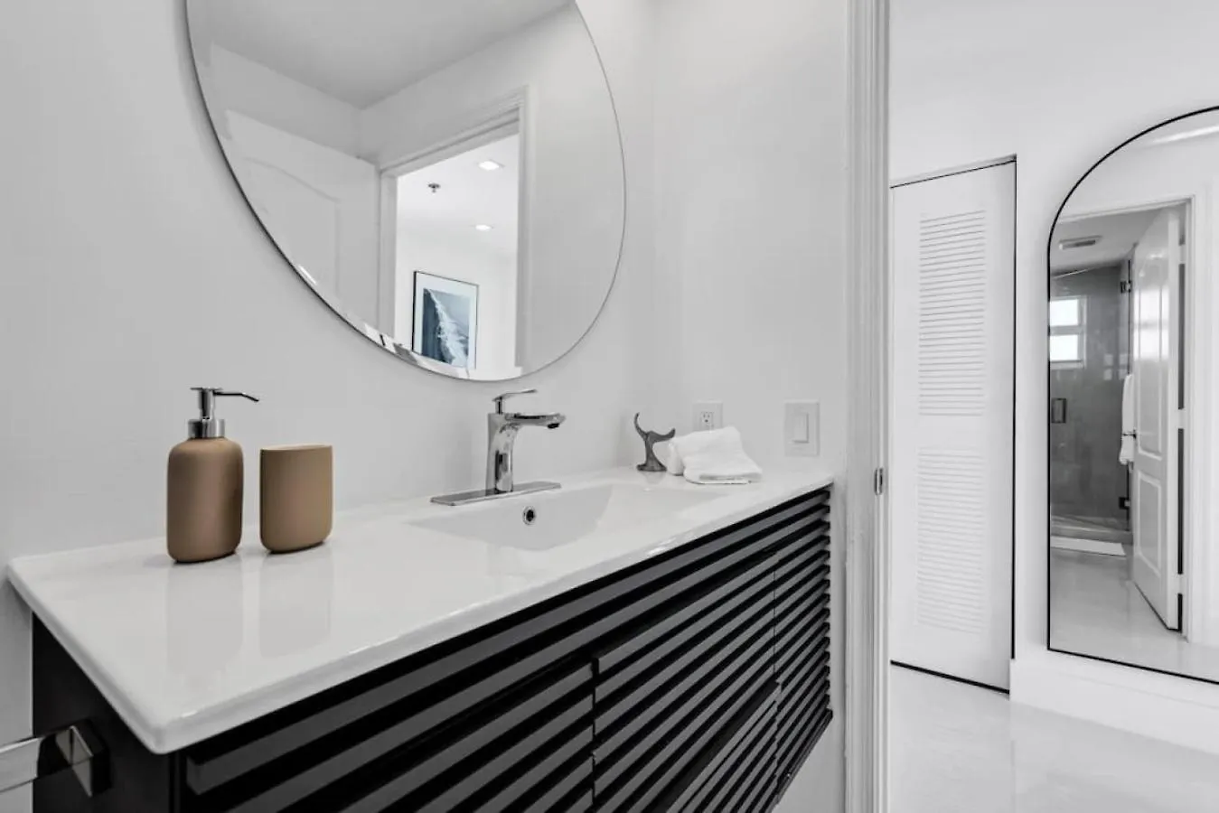 Luxe Brickell Gem With Huge Balcony N Ocean Views Holiday home *