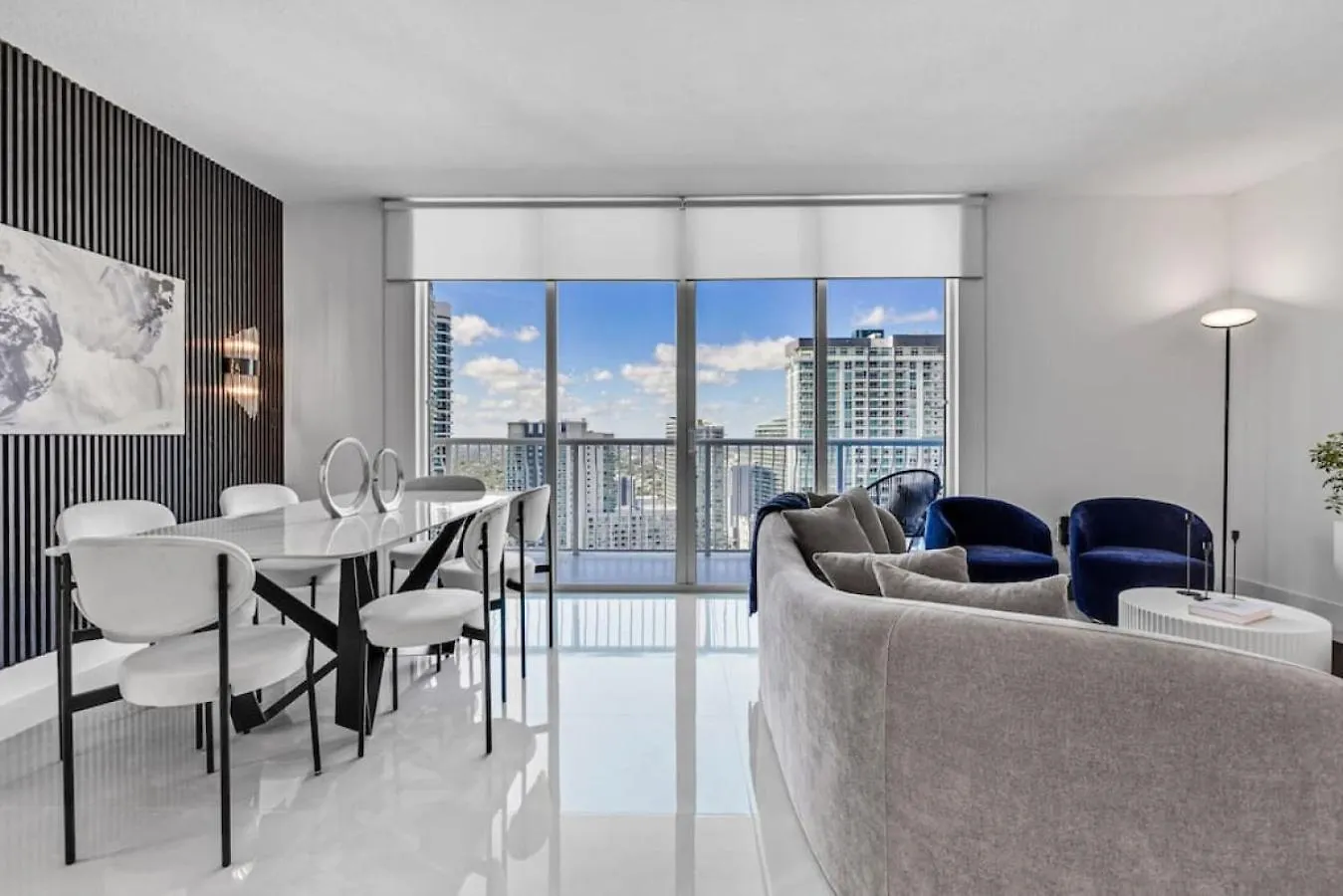 Luxe Brickell Gem With Huge Balcony N Ocean Views * Miami