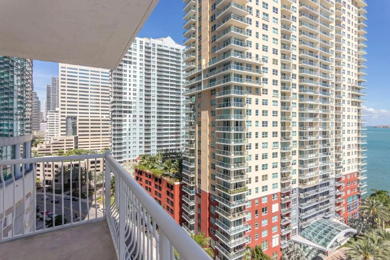 3br Airbnb Friendly With Great Ocean View Balcony Miami