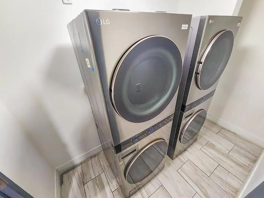 King Bed Brand New Oasis Minutes To Brickell