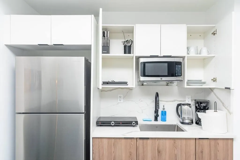 King Bed Brand New Oasis Minutes To Brickell