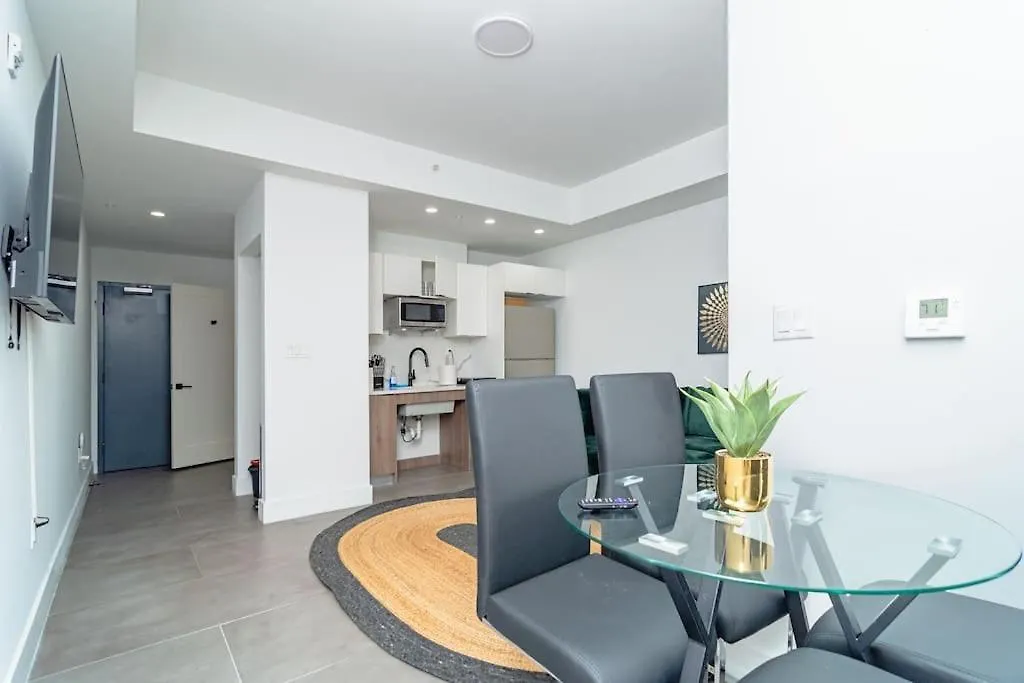 King Bed Brand New Oasis Minutes To Brickell Apartment Miami