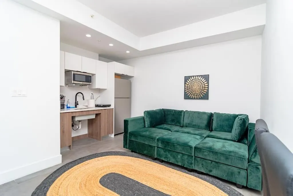 King Bed Brand New Oasis Minutes To Brickell * Miami