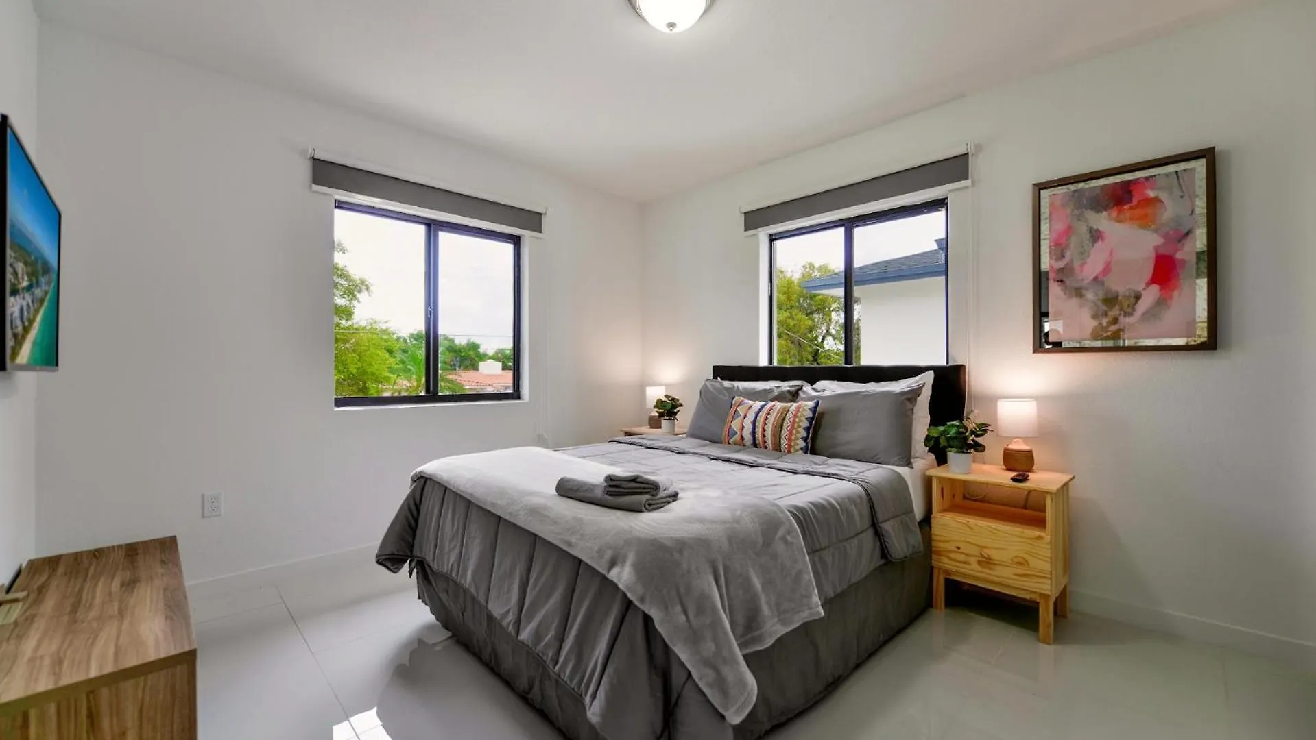 Duplex 3br With Free Parking In Northwest