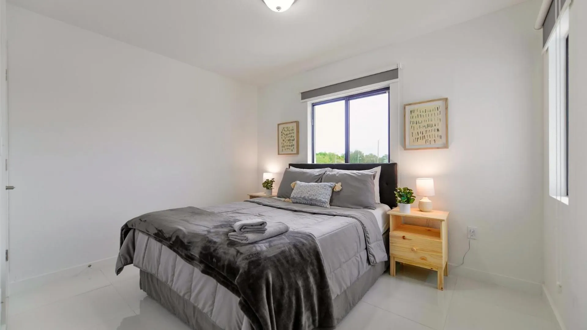 Holiday home Duplex 3br With Free Parking In Northwest *