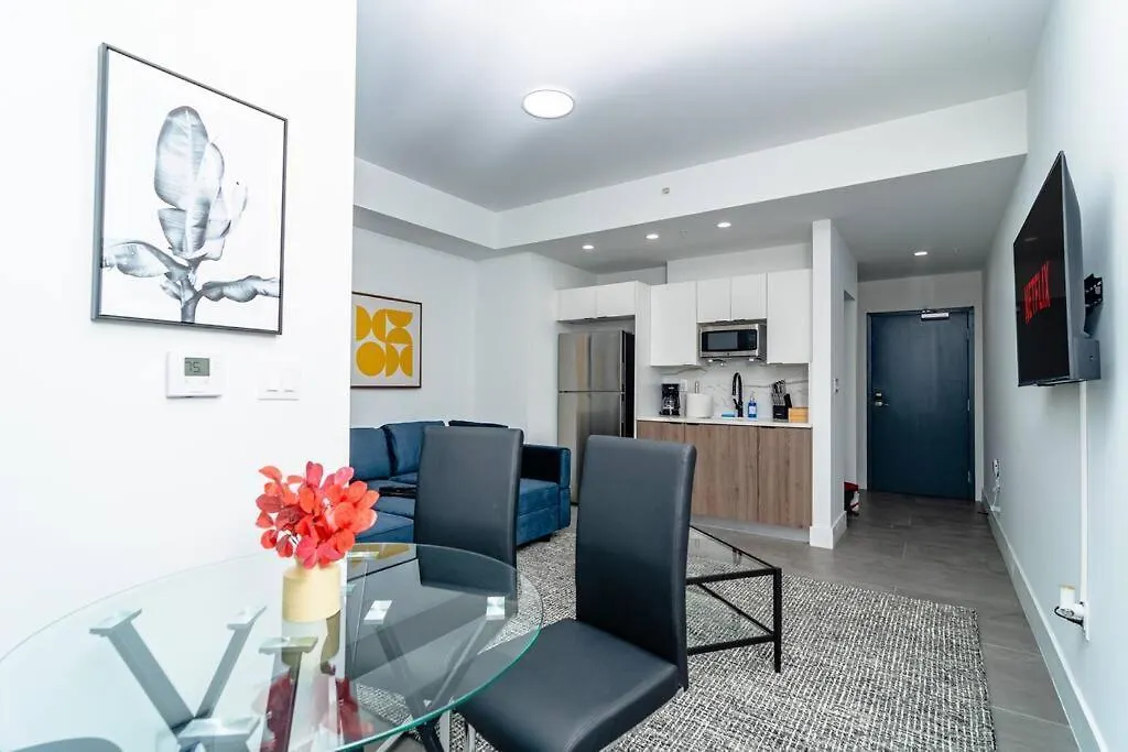 Apartment King Bed Brand New Oasis Minutes To Brickell Miami
