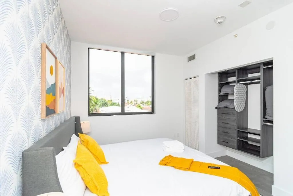 King Bed 2 Bedrooms Oasis Minutes To Brickell 6 Guests Miami