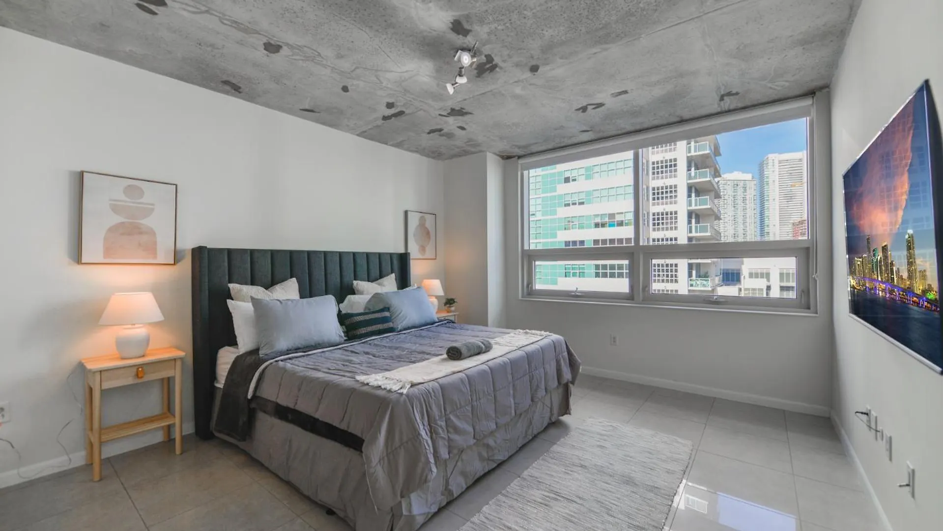 Modern Midtown Pool Access & Free Parking * Miami