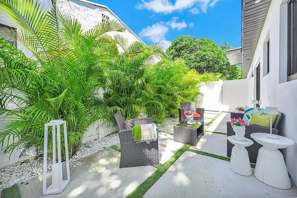 Stylish Modern Near Wynwood & Design District * Miami