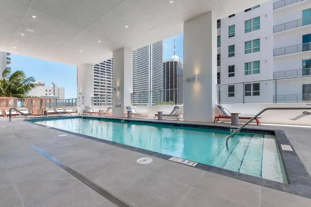 Amazing 2 Bedroom 30th Floor Downtown Free Parking