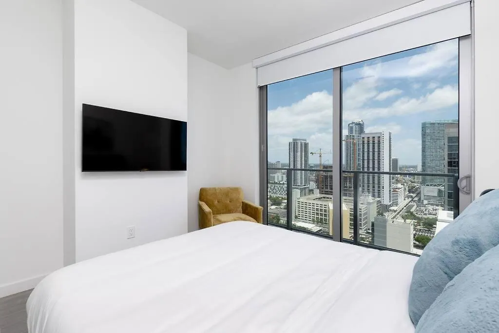 Amazing 2 Bedroom 30th Floor Downtown Free Parking Miami