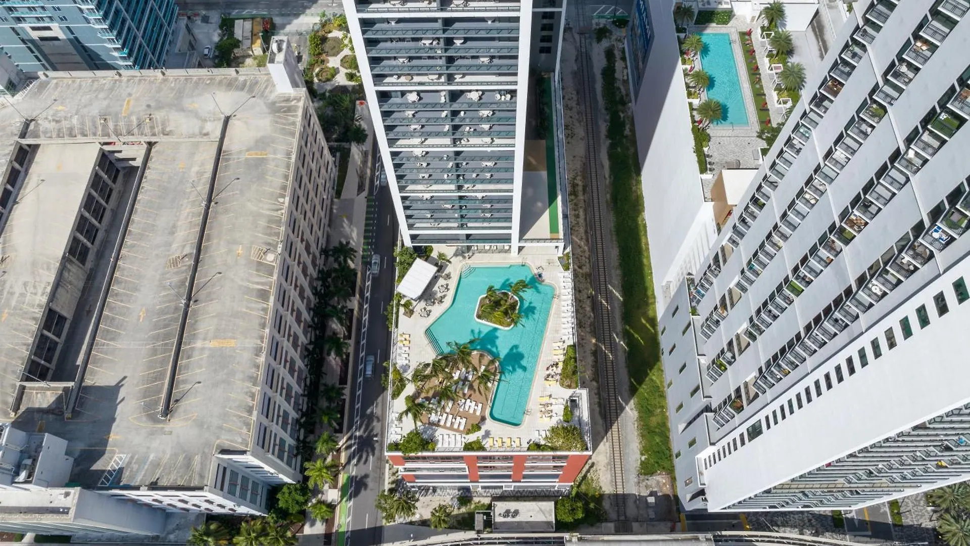 New 1bd Deluxe In Downtown - Location 16th Floor *